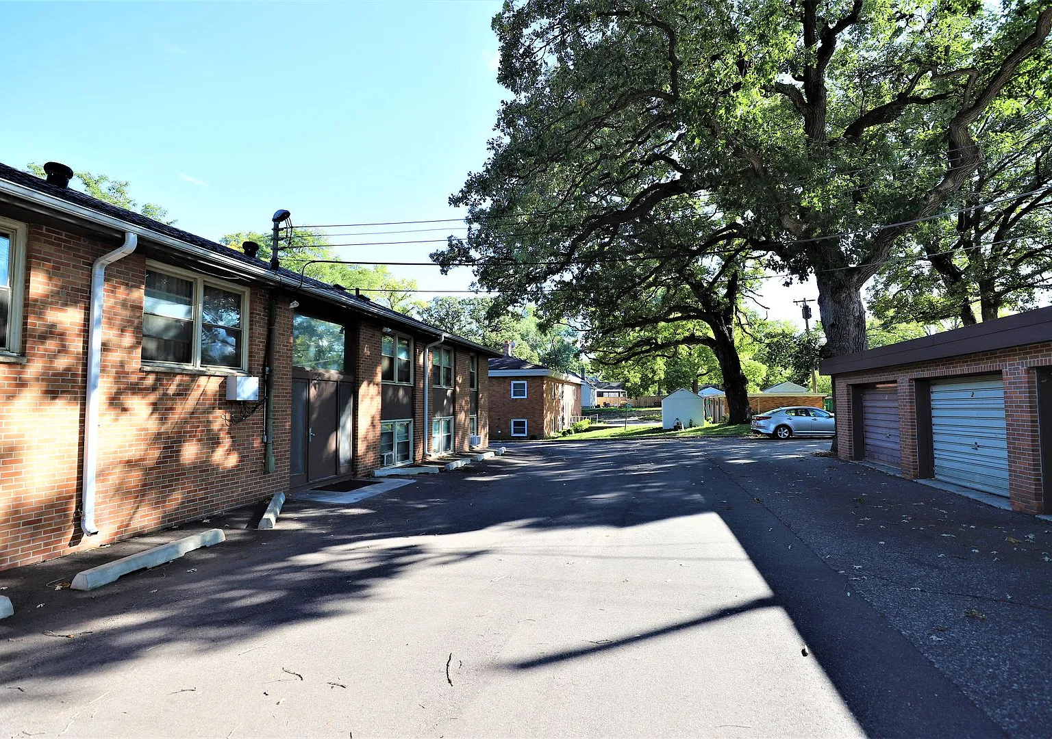 Premier Properties - 6630 — Photo 3