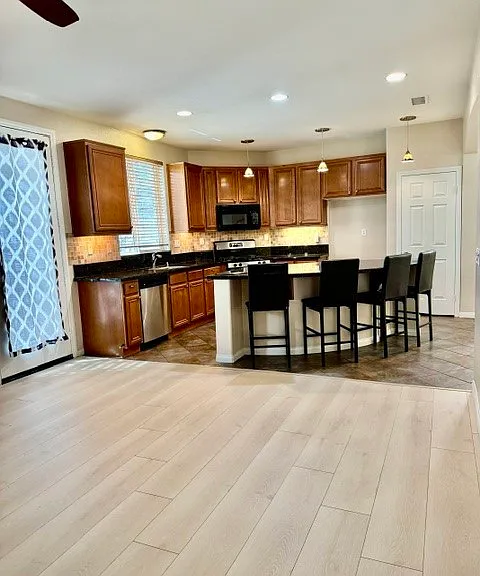 1379 Valley Rose Way — Photo 6