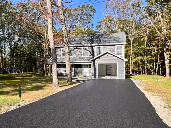 125 Cobblestone Dr, Milford, PA 18337