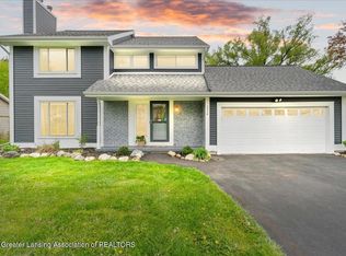 2216 Piney Point Dr, Lansing, MI 48917