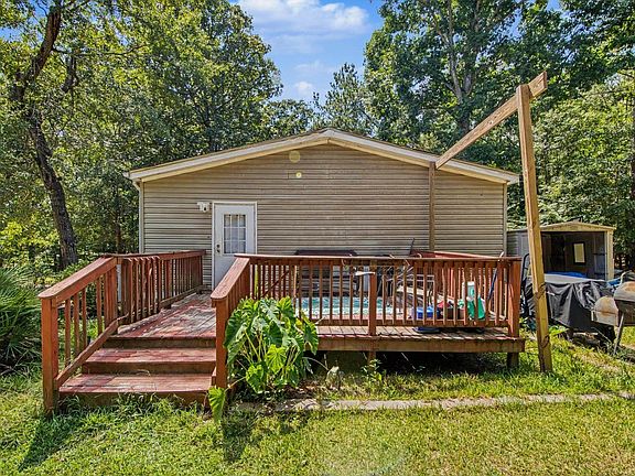 4th image of 231 Hamms Landing Rd