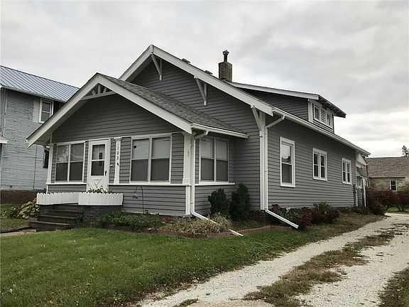 4th image of 103 E 2nd Ave