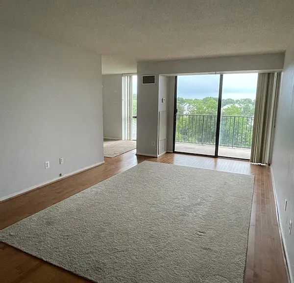 2300 Pimmit Dr #1103 — Photo 11