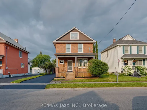 151 Burk St, Oshawa, ON L1J 4C2