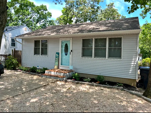 1970 South St, Toms River, NJ 08753