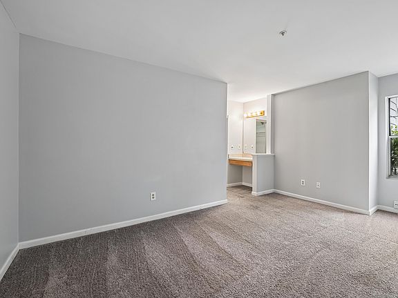 4th image of 4900 Avenida Del Sol Dr APT 102