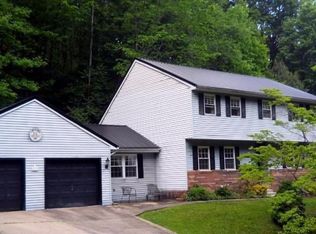 943 Chappell Rd, Charleston, WV 25304