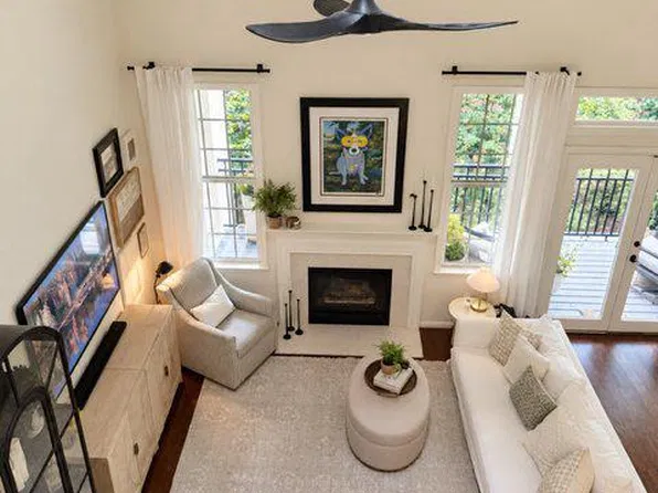 1367 Garden Wall Cir #711, Reston, VA 20194