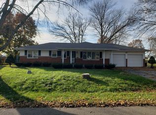 45 Lakewind Dr, Springfield, IL 62703