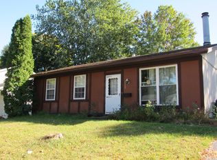 3717 Fir Tree Dr NE, Cedar Rapids, IA 52402