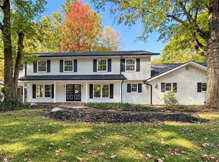 5683 Chestnut Ridge Rd, Hubbard, OH 44425