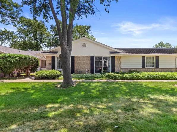 5300 Woodbridge LANE SOUTH South, Greenfield, WI 53221