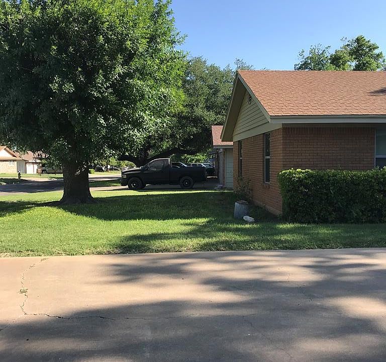 2nd image of 3337 Trinity Ave