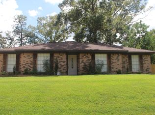 416 Ridgewood St, Vicksburg, MS 39180