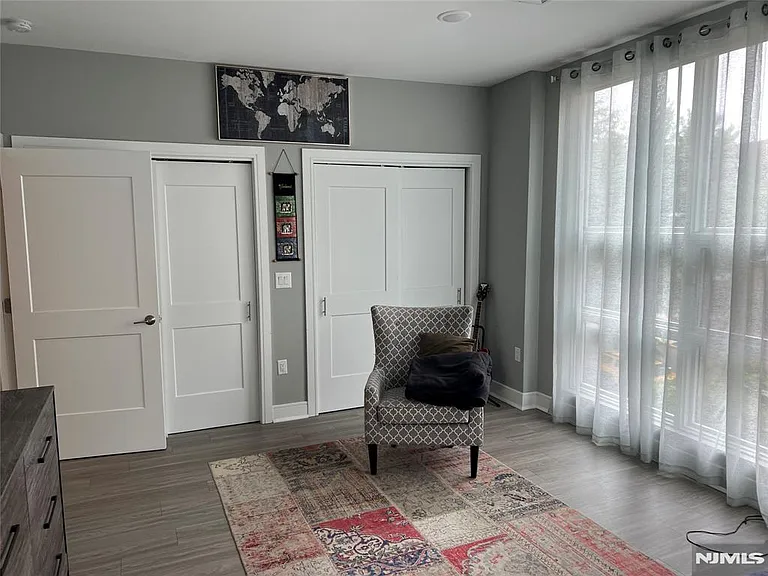 140 Overlook Ave #D1 — Photo 7