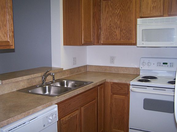 Kitchen - All New Appliances plus W/D