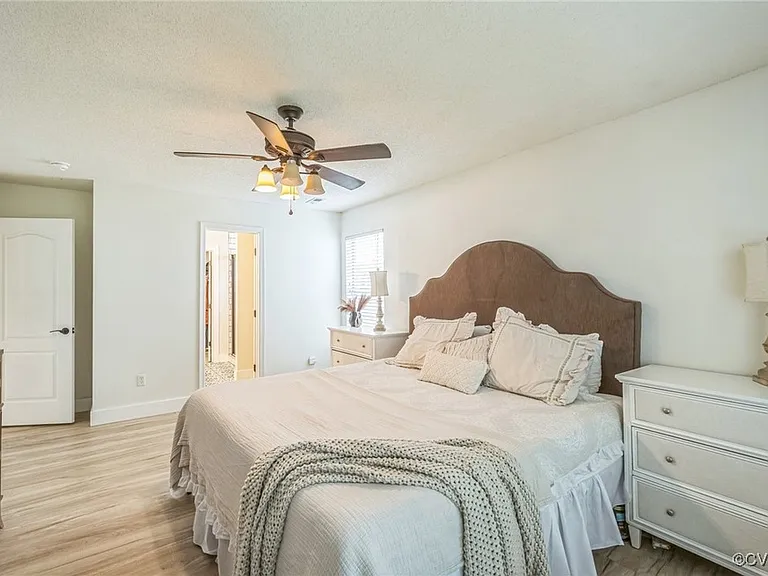 Martingale Ct — Photo 1