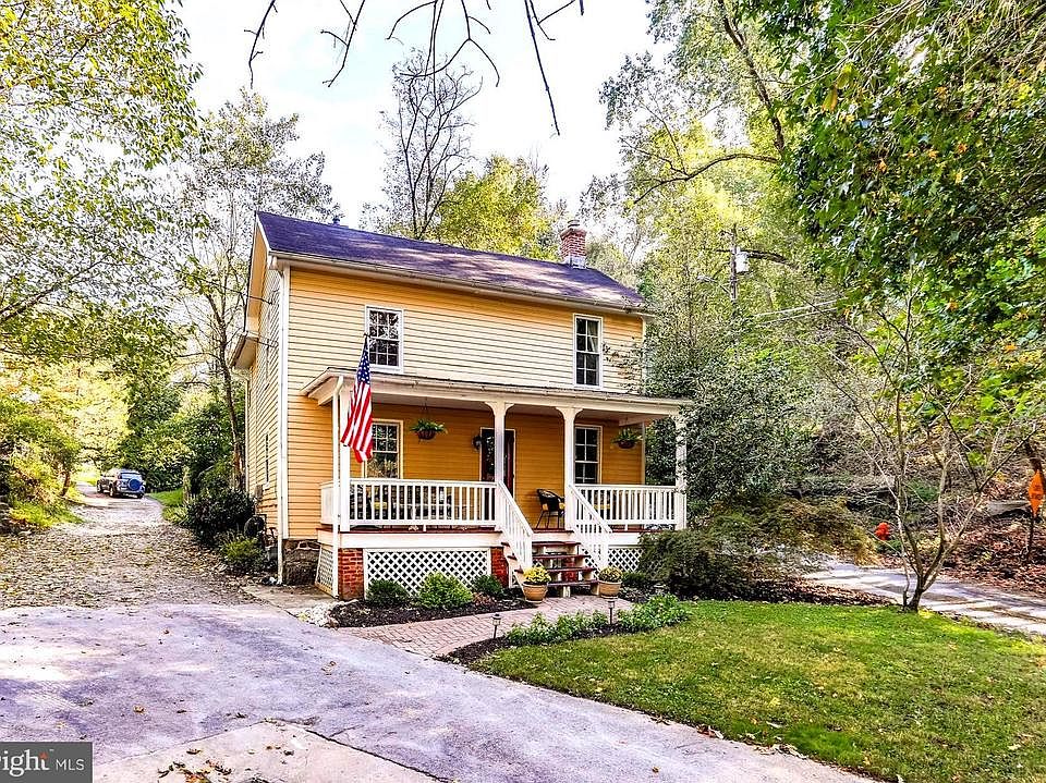 1st image of 792 Glen Ave