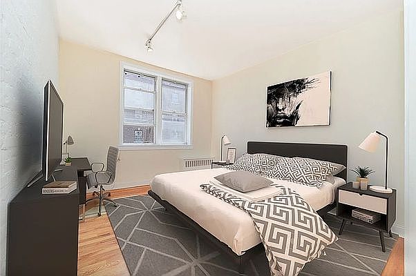 1st image of 233 E 12th St #2