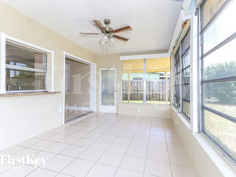 9341 NW 24th Pl — Photo 8