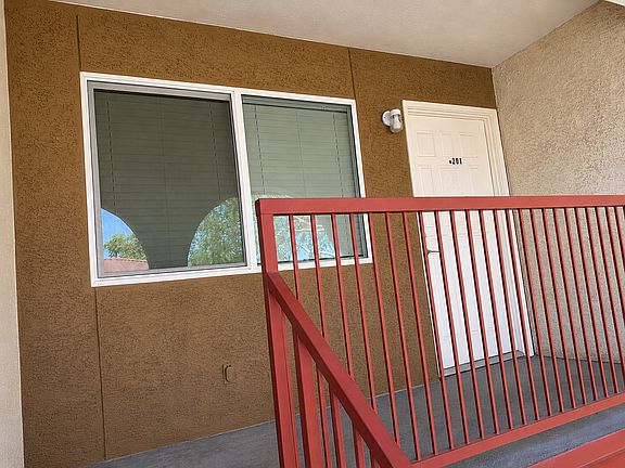 3rd image of 510 W University Dr Unit 101