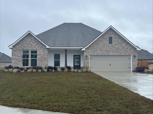 65 Celestial Cir, Freeport, FL 32439