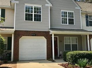 8255 Christmas Ct, Charlotte, NC 28216