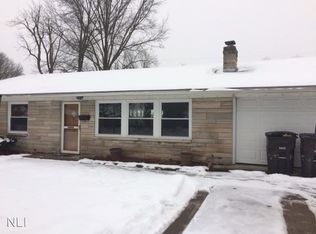 2616 Hoevelwood Dr, Fort Wayne, IN 46806