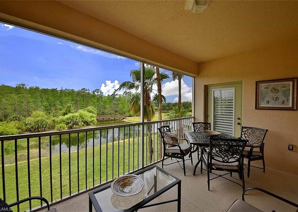 Spectacular views from your South facing lanai