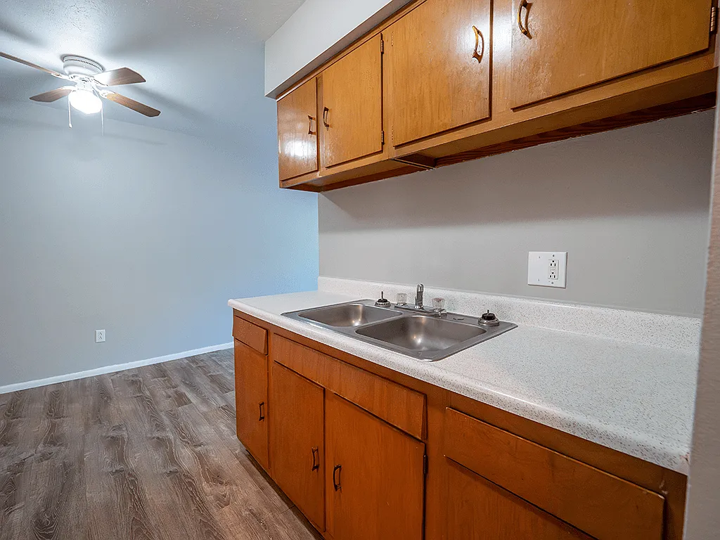 Lakeview Estates — Photo 4
