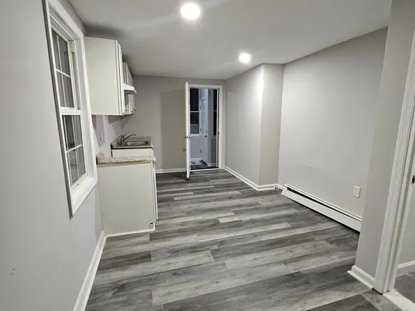 218 Geneva St #1, Elizabethport, NJ 07206