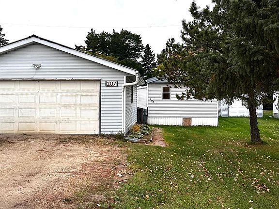 2nd image of 207 E Percy St