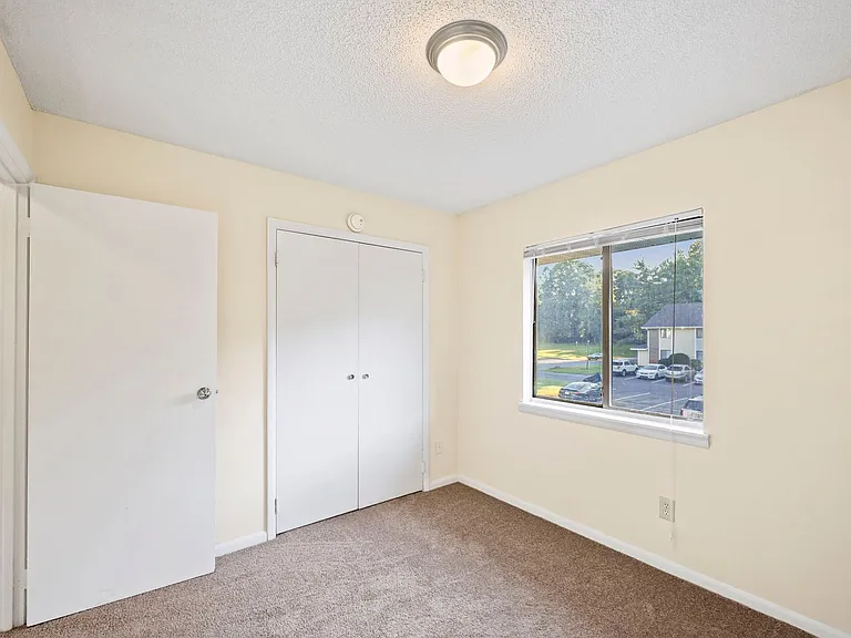 Country Creek Apartments — Photo 45