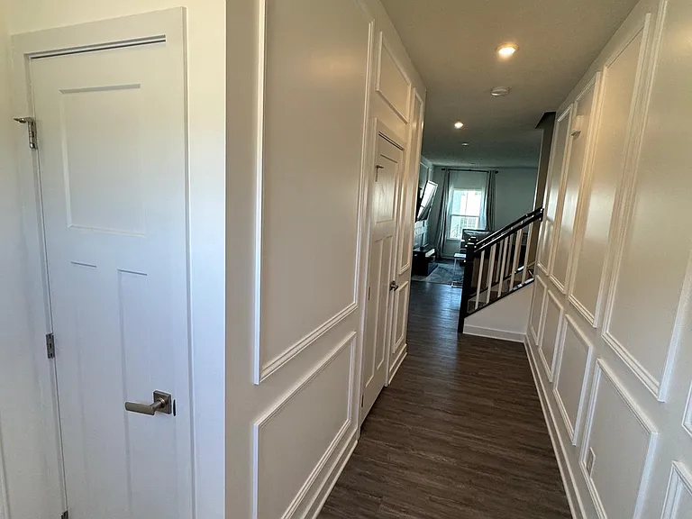 153 Topsail Dr — Photo 2