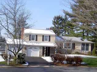 6044 Parkside Ct, East Petersburg, PA