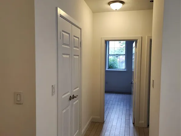 30-47 Hobart Street image 6 of 12