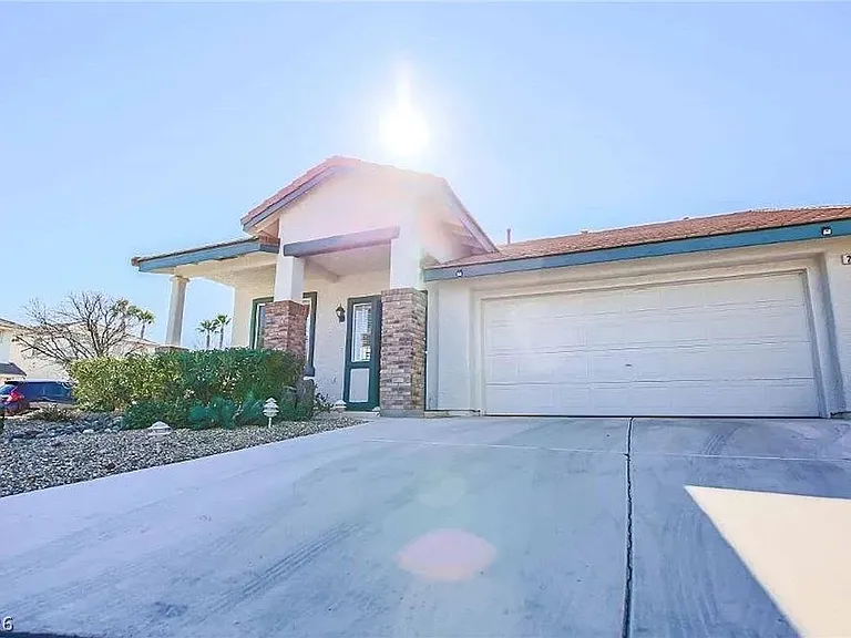 249 Walnut Village Ln — Photo 3