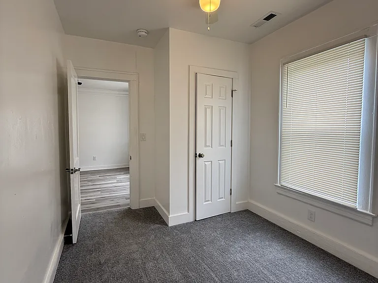 15203 Kinsman Rd #3 — Photo 9