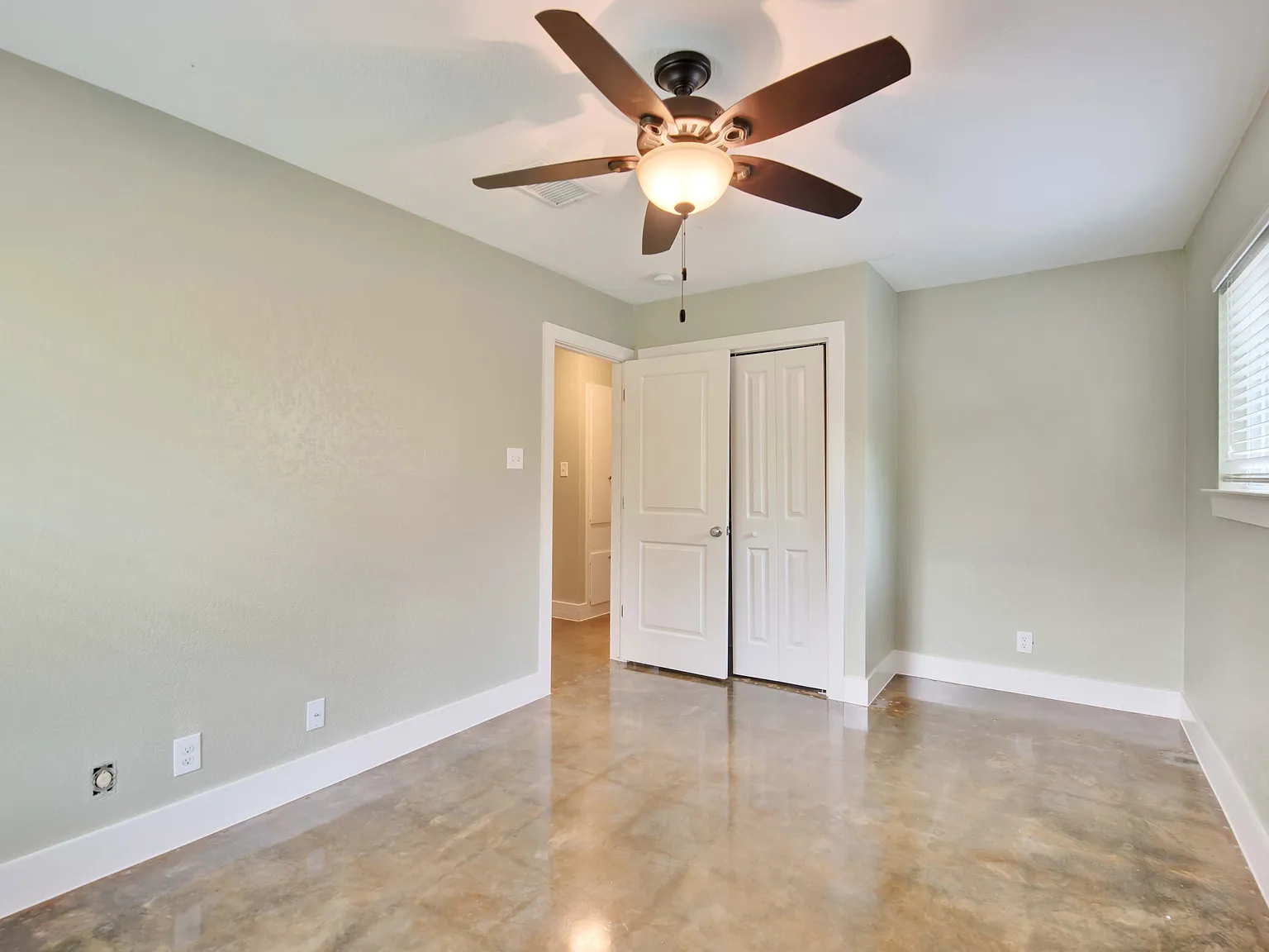 3 bed, 1550 sqft, $2,675 — Photo 1
