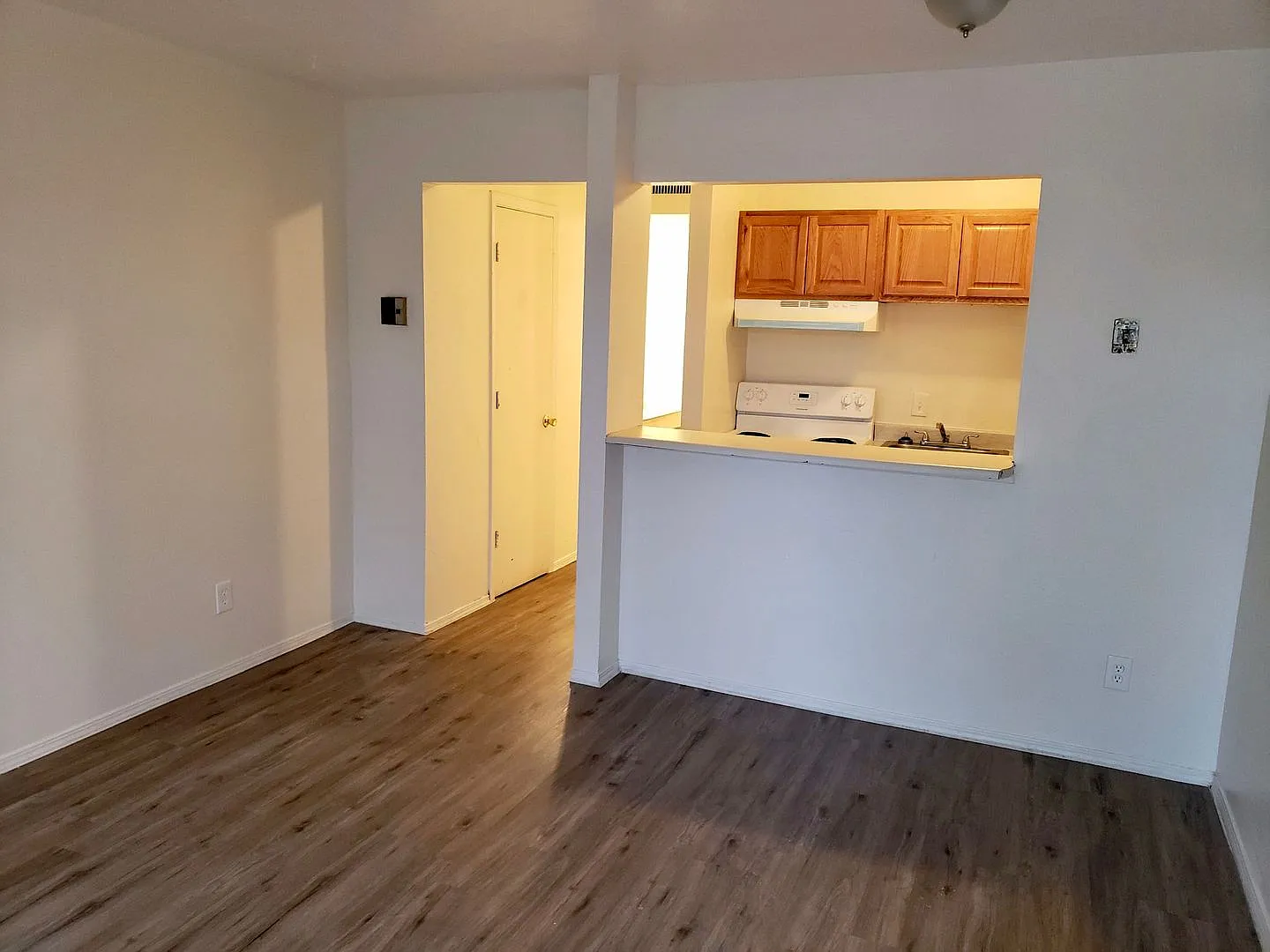 Zuni Princess Apartments — Photo 3