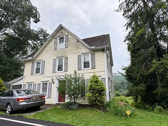 2nd image of 1038 Poplar Valley Rd E