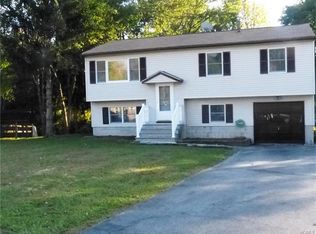 44 Rutledge Ave, Highland Mills, NY 10930