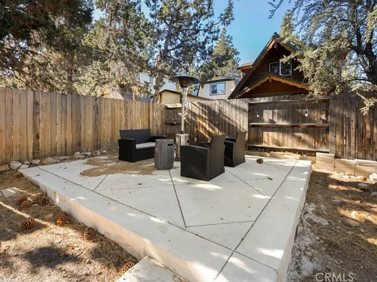 130 Maple Ln — Photo 33