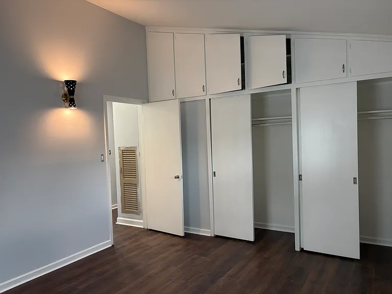 5503 W 78th Ter — Photo 10