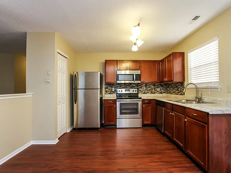 2174 Providence Dr — Photo 5
