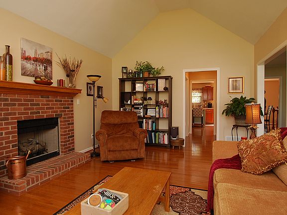 4th image of 1616 Overlook Cir