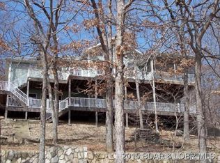 102 Borchers Dr, Sunrise beach, MO 65079
