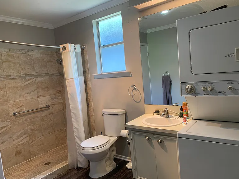 817 Bolivar St #B — Photo 5