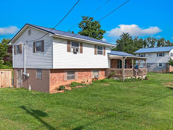 3rd image of 308 Morningside Dr