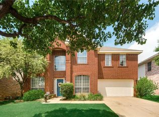 5529 Lawnsberry Dr, Fort Worth, TX 76137